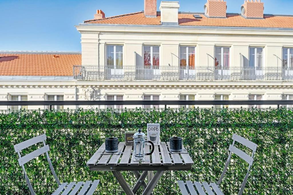 Le Loft Des Papes - 2 Terrasses - Vue Panoramique Sur La Ville - Ac Clim Avignon Exterior foto